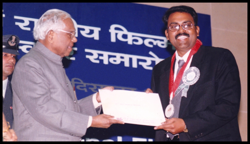sankalp meshram receiving award