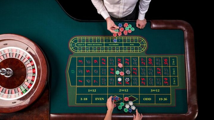 What is Roulette and how to play it